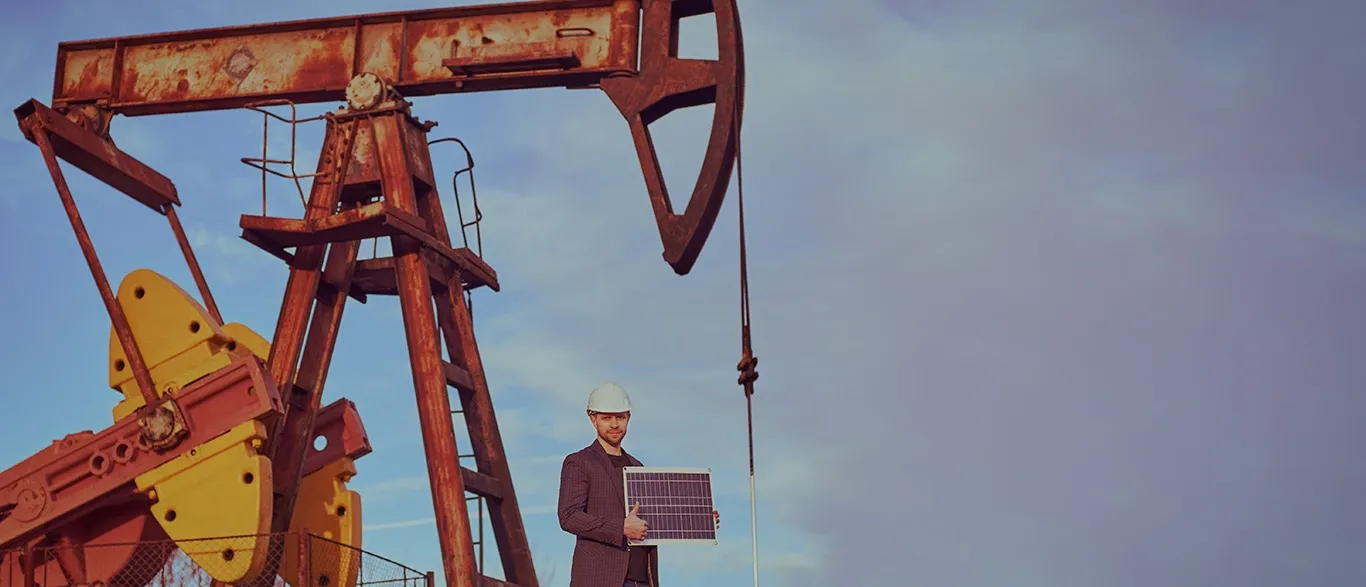 Chevalet de pompage sur un champ pétrolifère